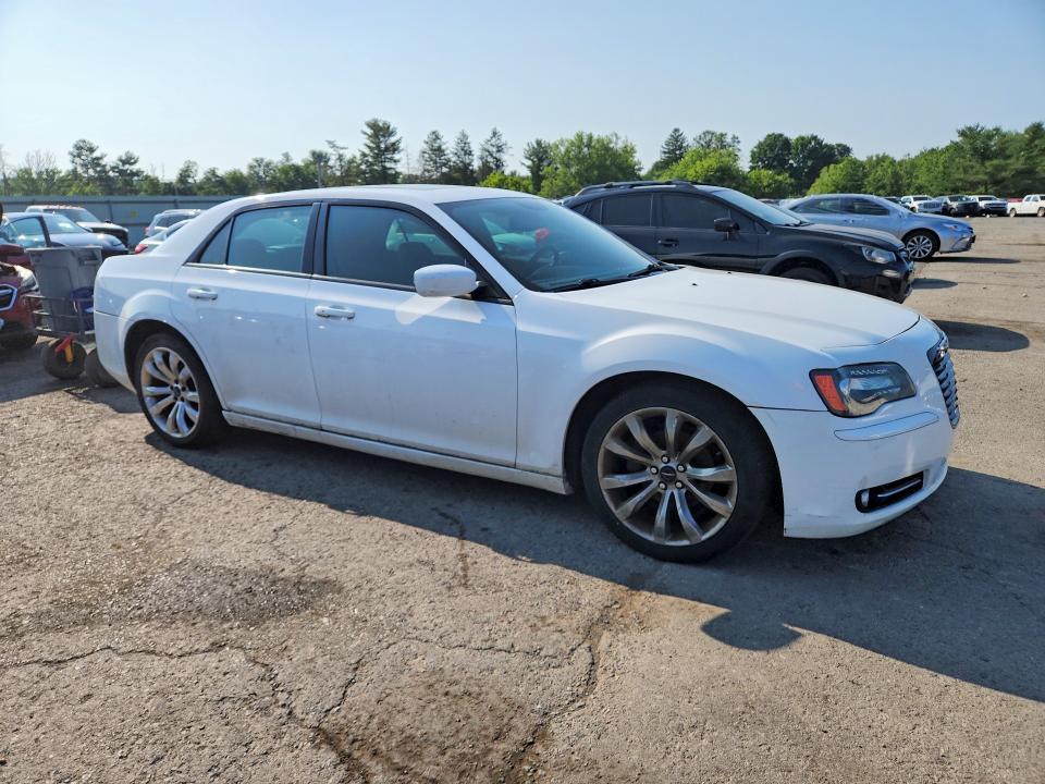 2014 Chrysler 300 მანქანა იყიდება აუქციონზე, vin: 2C3CCABG8EH301563, აუქციონის ნომერი: 59581826