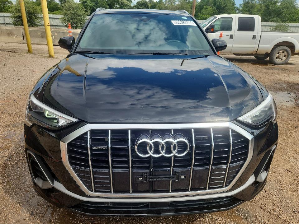 85623085 :رقم المزاد ، WA1DECF3XN1139067 vin ، 2022 Audi Q3 مزاد بيع