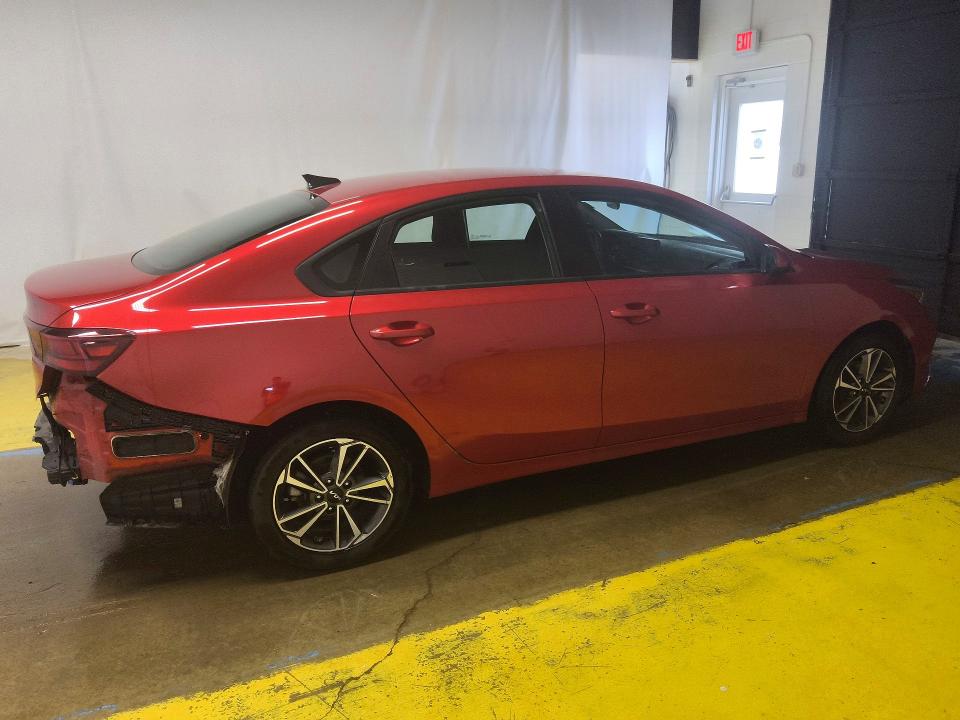 2023 Kia Forte მანქანა იყიდება აუქციონზე, vin: 3KPF24AD2PE589583, აუქციონის ნომერი: 62353456