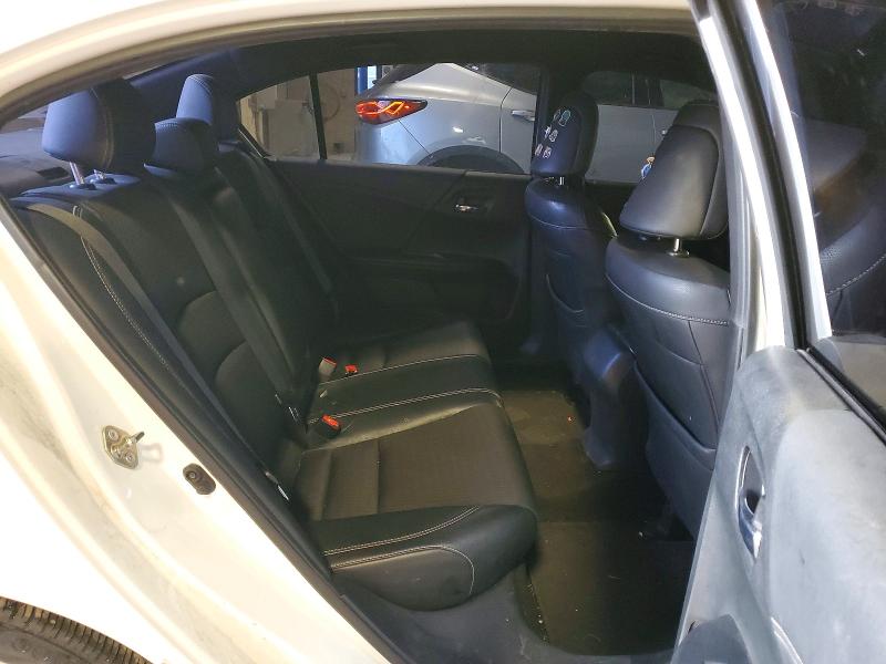 61911716 :رقم المزاد ، 1HGCR2F5XGA201153 vin ، 2016 Honda Accord مزاد بيع