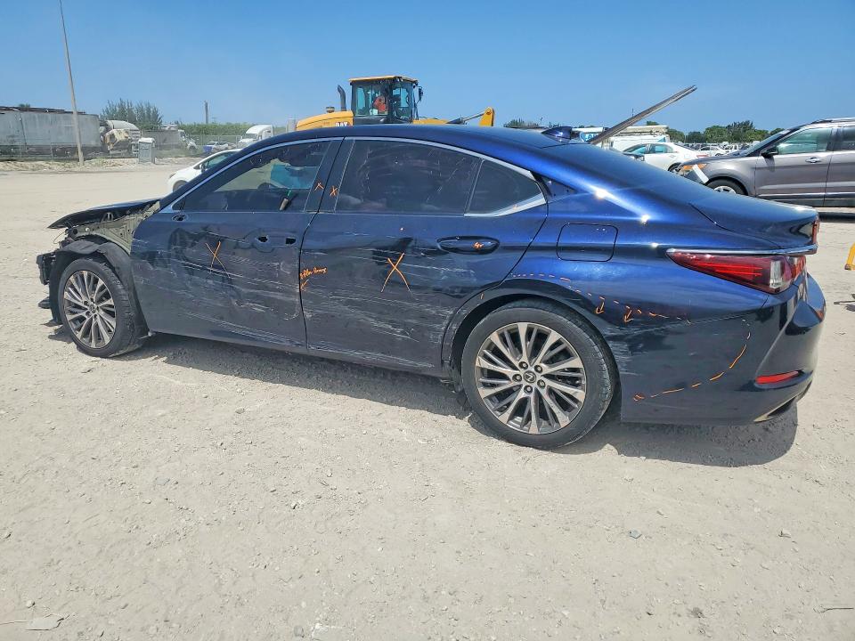 60625756 :رقم المزاد ، 58ADZ1B1XMU085449 vin ، 2021 Lexus Es 350 مزاد بيع