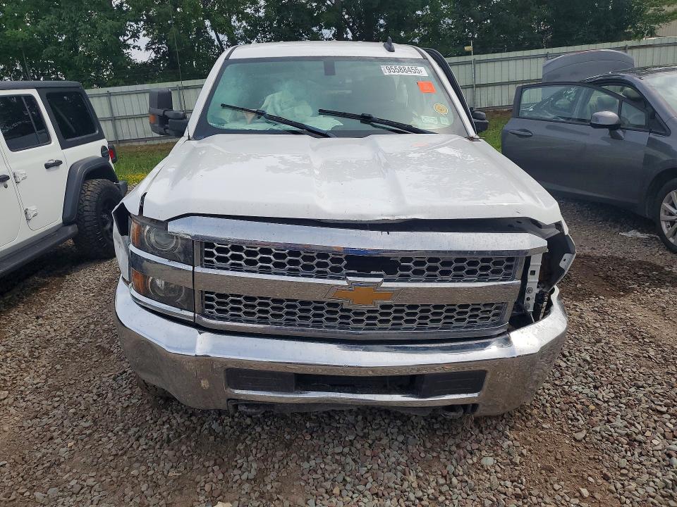 Продажа на аукционе авто 2019 Chevrolet Silverado, vin: 2GC2KREG5K1234865, номер лота: 95588455