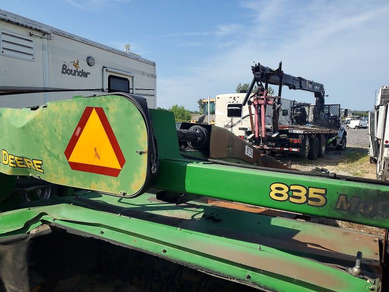 2010 John Deere 835 მანქანა იყიდება აუქციონზე, vin: E00835T362077, აუქციონის ნომერი: 58722556