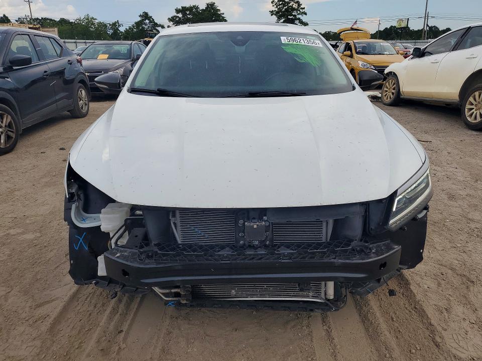 2017 Volkswagen Passat მანქანა იყიდება აუქციონზე, vin: 1VWCM7A34HC085032, აუქციონის ნომერი: 59621356