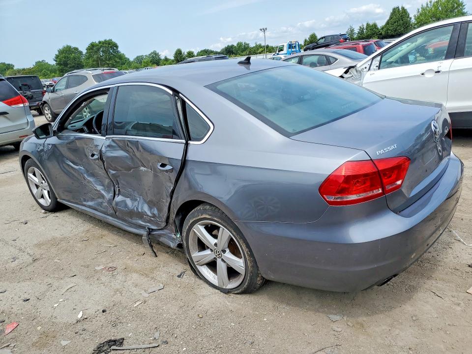 62111016 :رقم المزاد ، 1VWBS7A30FC027921 vin ، 2015 Volkswagen Passat مزاد بيع