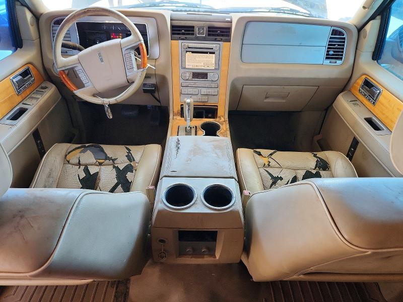 62968556 :رقم المزاد ، 5LMFU28558LJ08899 vin ، 2008 Lincoln Navigator مزاد بيع