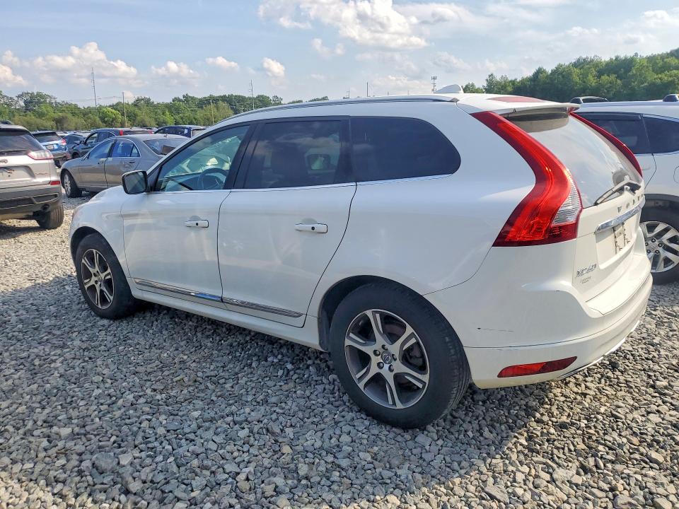 2015 Volvo Xc60 მანქანა იყიდება აუქციონზე, vin: YV4902RC8F2571598, აუქციონის ნომერი: 61006946