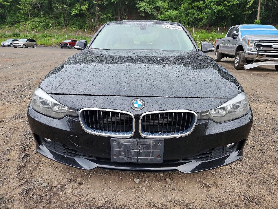 61720676 :رقم المزاد ، WBA3A5C56CF258942 vin ، 2012 Bmw 328 مزاد بيع