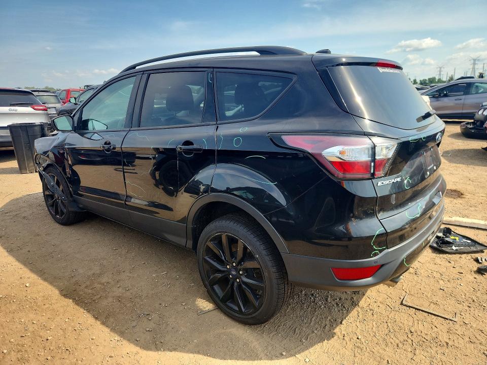 2017 Ford Escape მანქანა იყიდება აუქციონზე, vin: 1FMCU9GD1HUD52180, აუქციონის ნომერი: 60871566