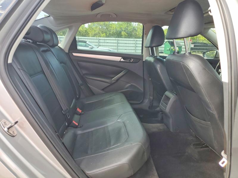 62203246 :رقم المزاد ، 1VWBP7A32CC054468 vin ، 2012 Volkswagen Passat مزاد بيع
