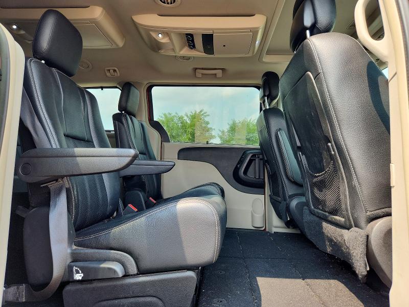 2016 Chrysler Town & Country მანქანა იყიდება აუქციონზე, vin: 2C4RC1CG5GR119479, აუქციონის ნომერი: 62905406