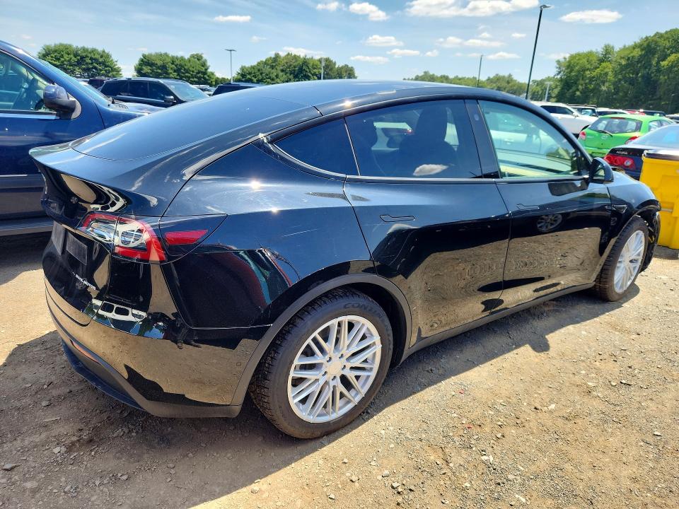 2021 Tesla Model Y მანქანა იყიდება აუქციონზე, vin: 5YJYGAEE4MF229670, აუქციონის ნომერი: 60686816