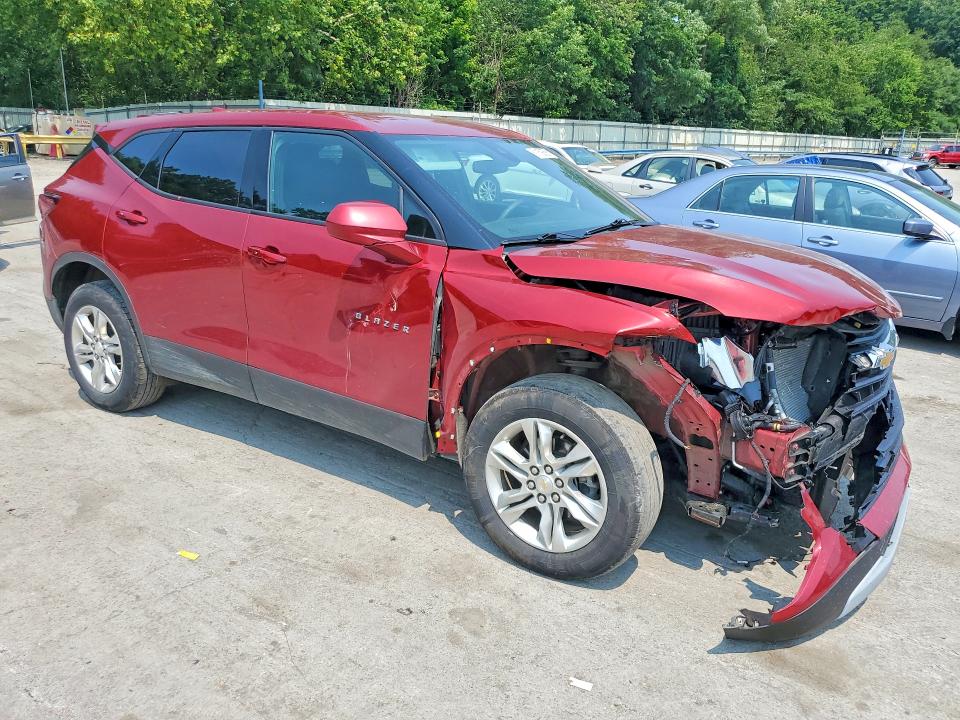 61159356 :رقم المزاد ، 3GNKBHR40MS581061 vin ، 2021 Chevrolet Blazer مزاد بيع