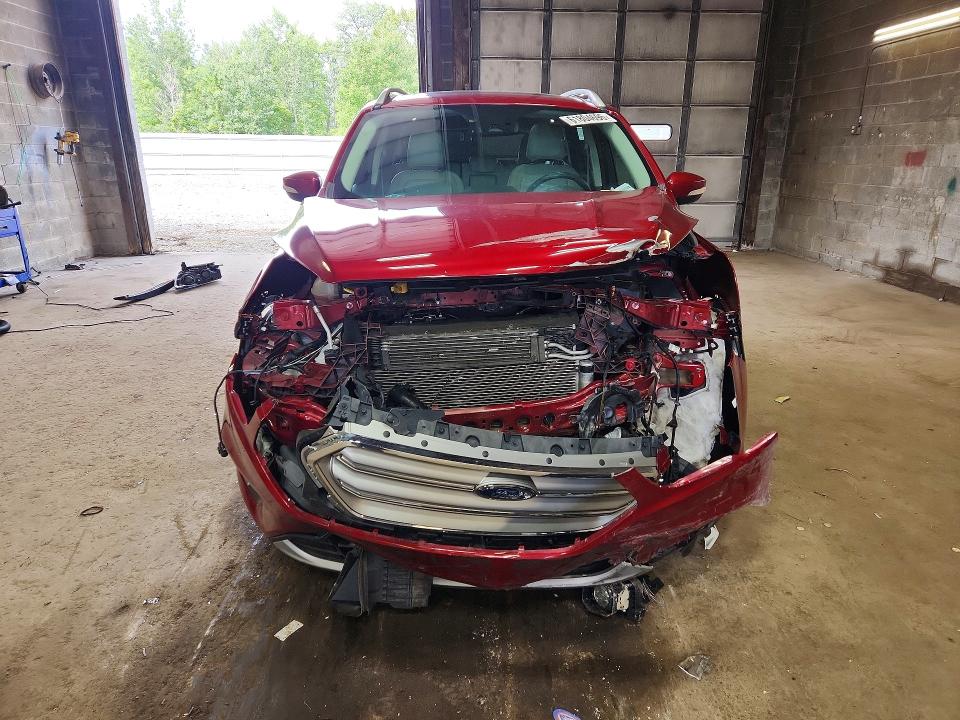 Продажа на аукционе авто 2017 Ford Escape, vin: 1FMCU9J91HUB75960, номер лота: 61804696