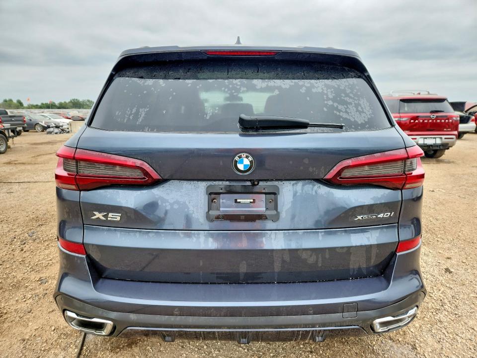 60427026 :رقم المزاد ، 5UXCR6C05N9N38423 vin ، 2022 Bmw X5 مزاد بيع