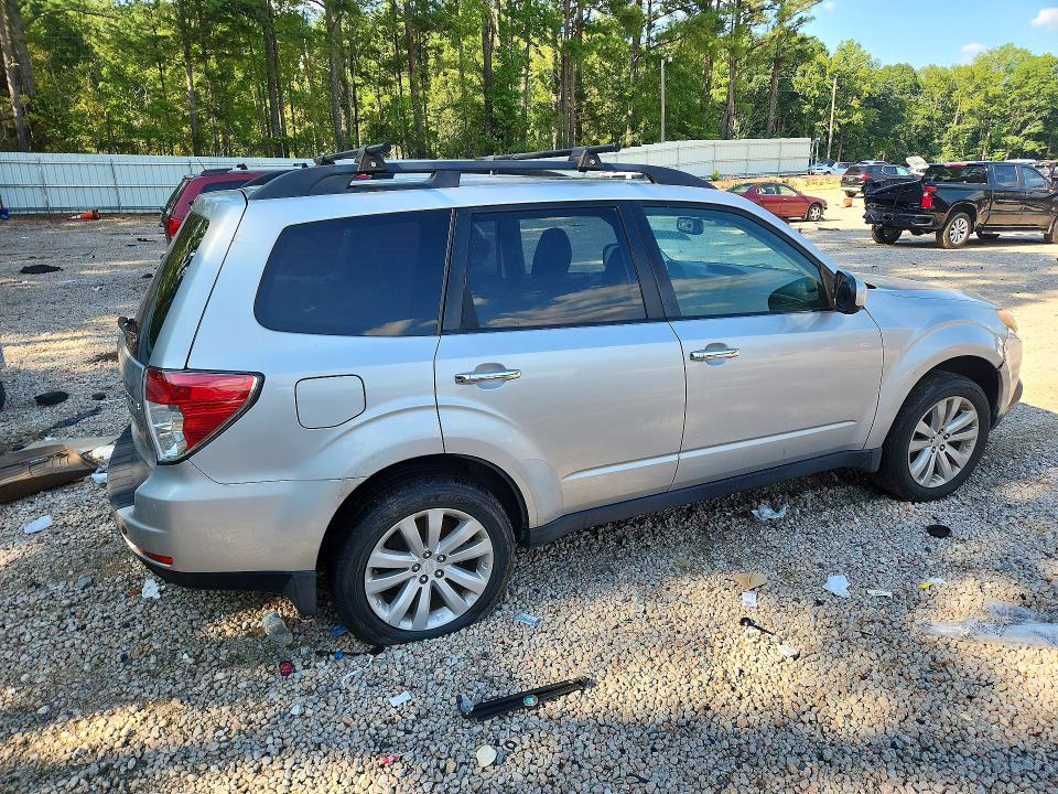 62951536 :رقم المزاد ، JF2SHBEC7BH745916 vin ، 2011 Subaru Forester مزاد بيع