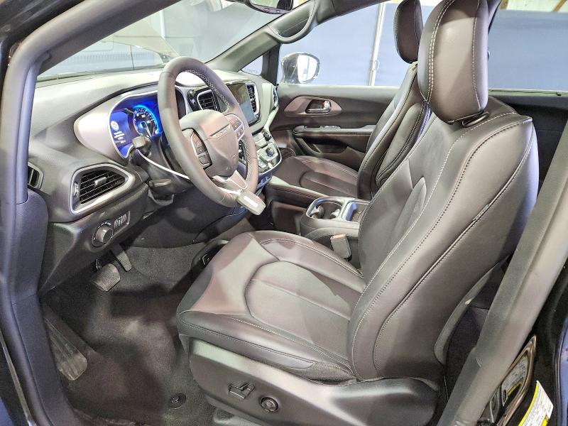 63465356 :رقم المزاد ، 2C4RC1BG1VR576675 vin ، 2027 Chrysler Pacifica مزاد بيع