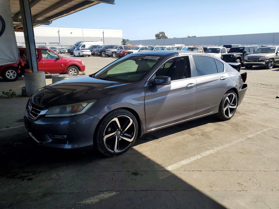 59229656 :رقم المزاد ، 1HGCR2F89DA027131 vin ، 2013 Honda Accord مزاد بيع
