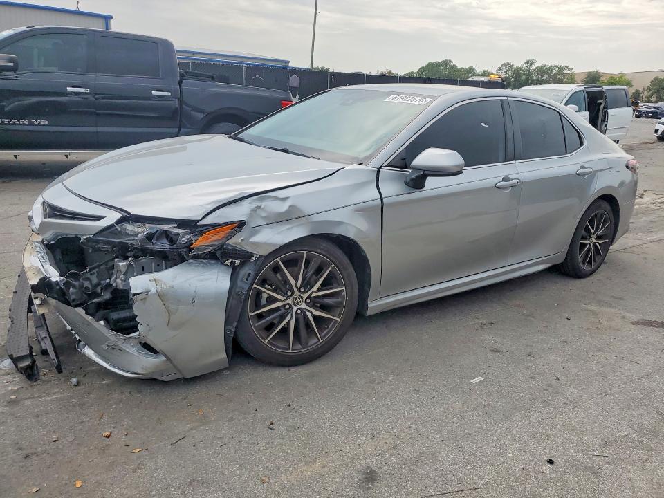 Auction sale of the 2021 Toyota Camry, vin: 4T1G11AK6MU578311, lot number: 61922576