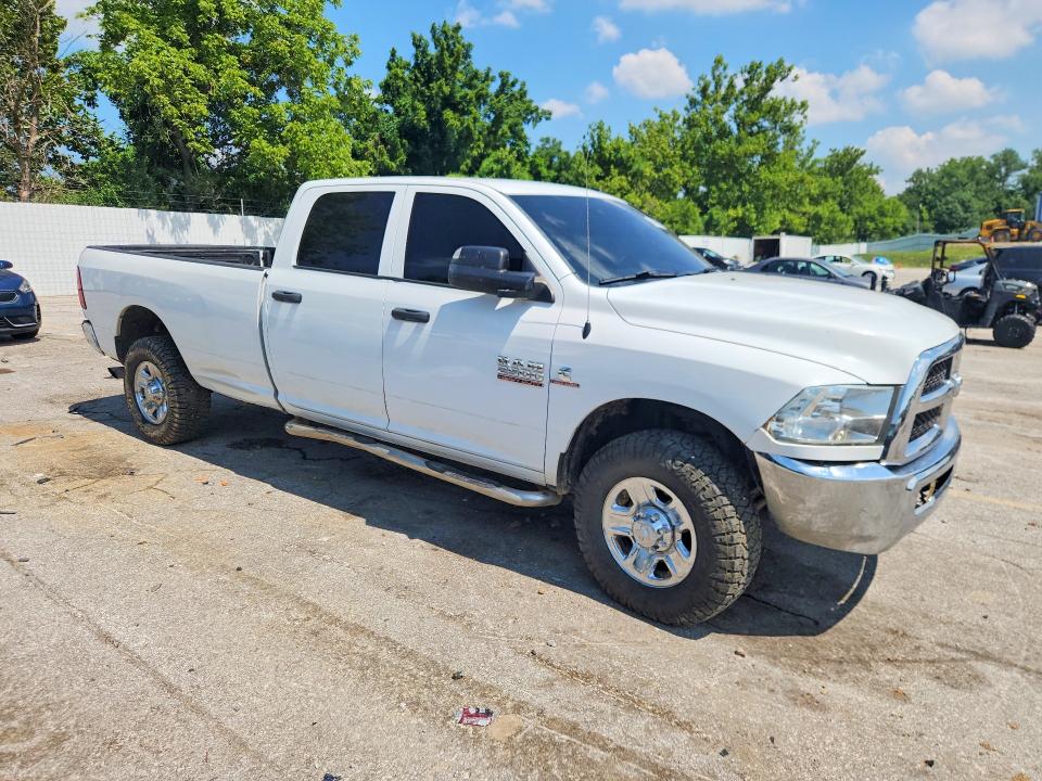 60689816 :رقم المزاد ، 3C6UR5HL4EG299554 vin ، 2014 Ram 2500 مزاد بيع