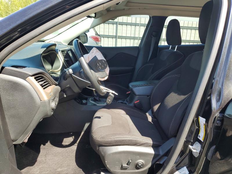 60137126 :رقم المزاد ، 1C4PJMCS7FW768399 vin ، 2015 Jeep Cherokee مزاد بيع