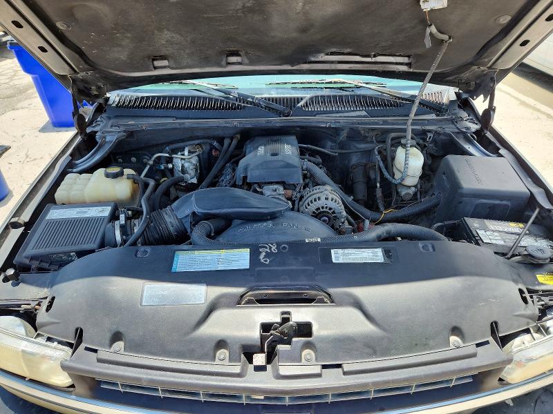 Продажа на аукционе авто 2000 Chevrolet Silverado, vin: 1GCGK29UXYE158161, номер лота: 59784336