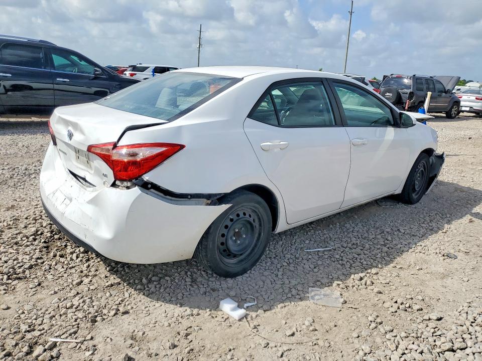 Продажа на аукционе авто 2017 Toyota Corolla, vin: 5YFBURHE8HP652528, номер лота: 63047486