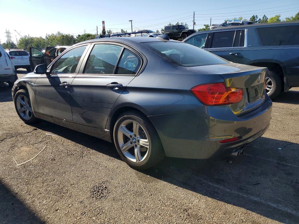 61768296 :رقم المزاد ، WBA3C1C5XEK117059 vin ، 2014 Bmw 328 مزاد بيع