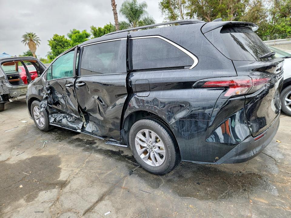 Продаж на аукціоні авто 2024 Toyota Sienna, vin: 5TDYRKEC9RS215586, номер лоту: 59393516