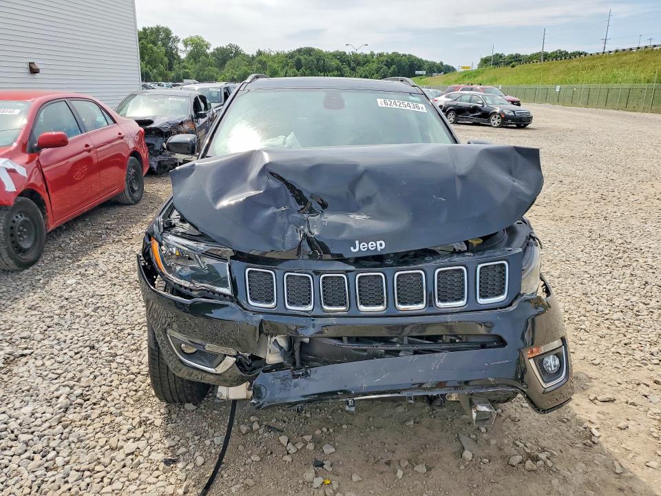 62425436 :رقم المزاد ، 3C4NJDCB0LT132092 vin ، 2020 Jeep Compass مزاد بيع