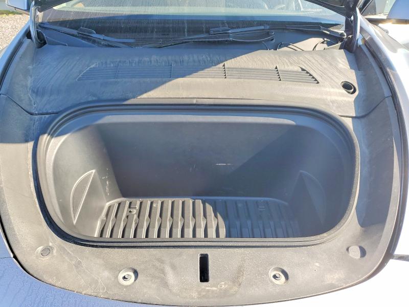 58744526 :رقم المزاد ، 7SAYGDEE9SF275268 vin ، 2025 Tesla Model Y مزاد بيع