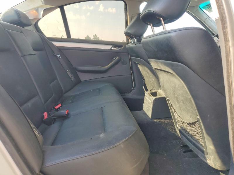 61066086 :رقم المزاد ، WBAAV53461JS96877 vin ، 2001 Bmw 330 مزاد بيع