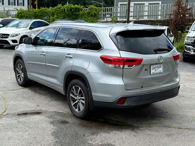 Продажа на аукционе авто 2017 Toyota Highlander, vin: 5TDJZRFHXHS398290, номер лота: 63544986