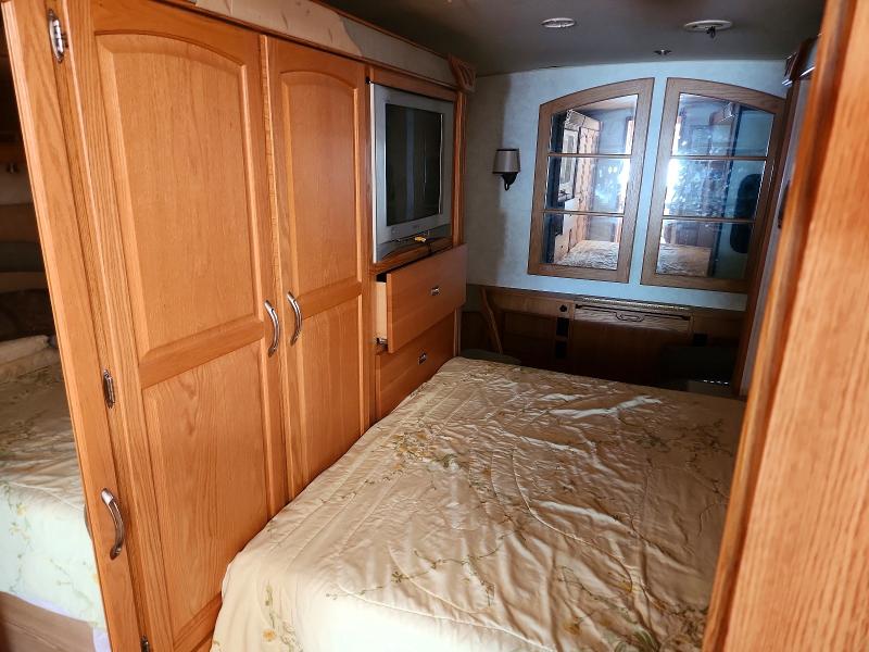 Продаж на аукціоні авто 2005 Winnebago Suncruiser, vin: 5B4MP67G653404709, номер лоту: 61211736