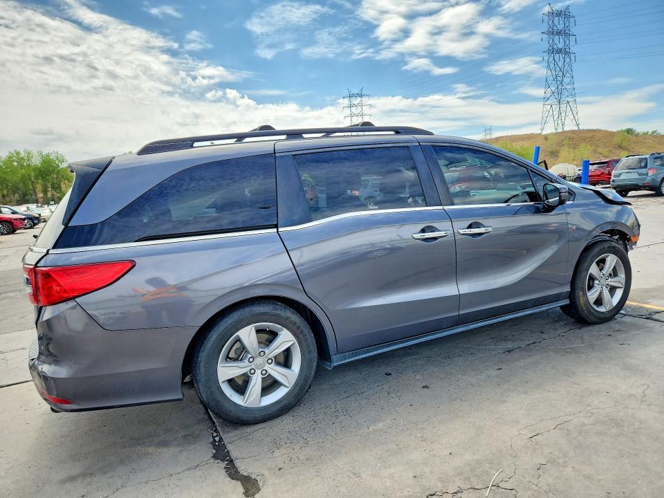 62454356 :رقم المزاد ، 5FNRL6H53KB119120 vin ، 2019 Honda Odyssey مزاد بيع