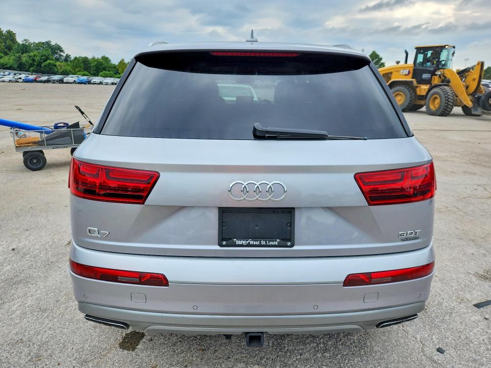 Продажа на аукционе авто 2017 Audi Q7, vin: WA1VAAF76HD031250, номер лота: 63415816