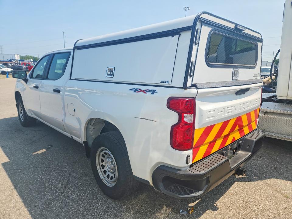 57638546 :رقم المزاد ، 1GCPYAEKXLZ296040 vin ، 2020 Chevrolet Silverado مزاد بيع