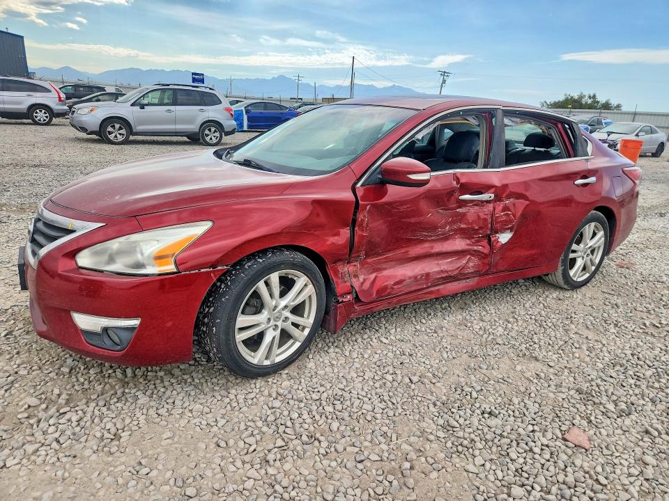 Продажа на аукционе авто 2013 Nissan Altima, vin: 1N4BL3AP9DN425549, номер лота: 62064366