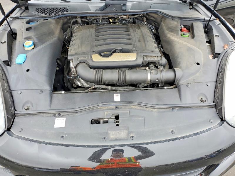 59843516 :رقم المزاد ، WP1AA2A28JKA07635 vin ، 2018 Porsche Cayenne مزاد بيع
