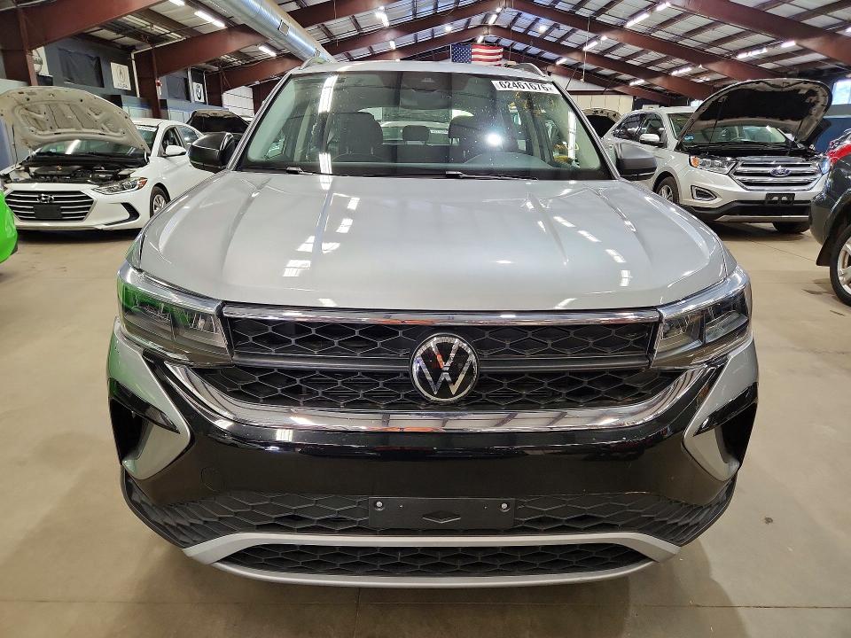 Продаж на аукціоні авто 2024 Volkswagen Taos, vin: 3VV5X7B27RM105736, номер лоту: 62461676