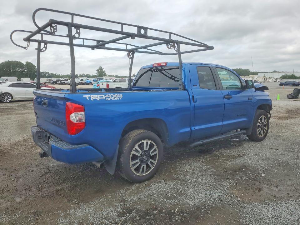 60658686 :رقم المزاد ، 5TFUY5F1XJX754331 vin ، 2018 Toyota Tundra مزاد بيع