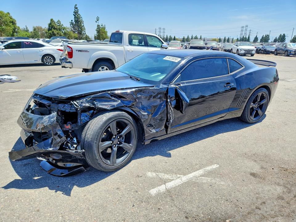61923856 :رقم المزاد ، 2G1FB1E33F9209866 vin ، 2015 Chevrolet Camaro مزاد بيع