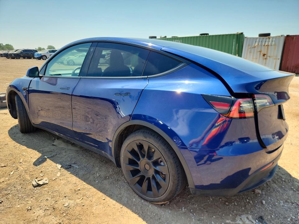 Продажа на аукционе авто 2021 Tesla Model Y, vin: 5YJYGDEE9MF121126, номер лота: 60930246