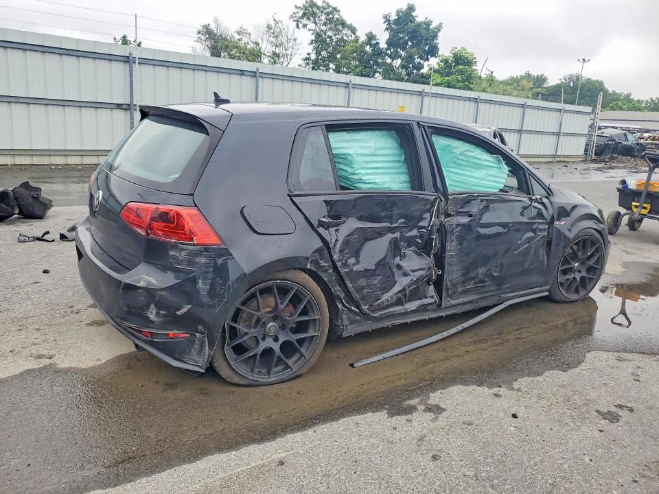 Продажа на аукционе авто 2017 Volkswagen Gti, vin: 3VW5T7AU4HM002704, номер лота: 59339746