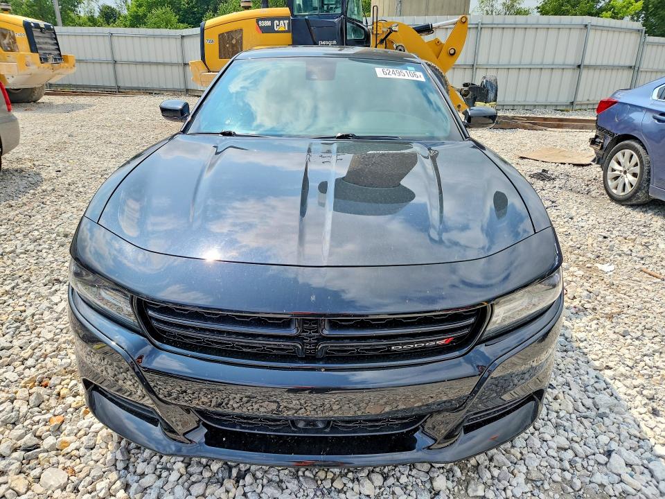 62495106 :رقم المزاد ، 2C3CDXHG8FH727827 vin ، 2015 Dodge Charger مزاد بيع