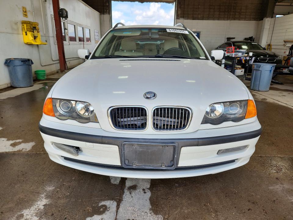 Продаж на аукціоні авто 2000 Bmw 323, vin: WBAAR3344YJB35059, номер лоту: 61082406