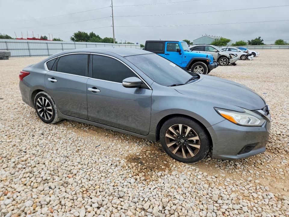 Продажа на аукционе авто 2018 Nissan Altima, vin: 1N4AL3AP4JC180727, номер лота: 61287576