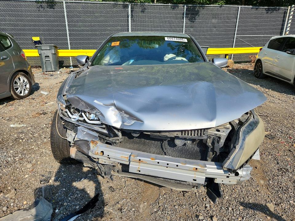 60974086 :رقم المزاد ، 1HGCT1B39HA003603 vin ، 2017 Honda Accord مزاد بيع