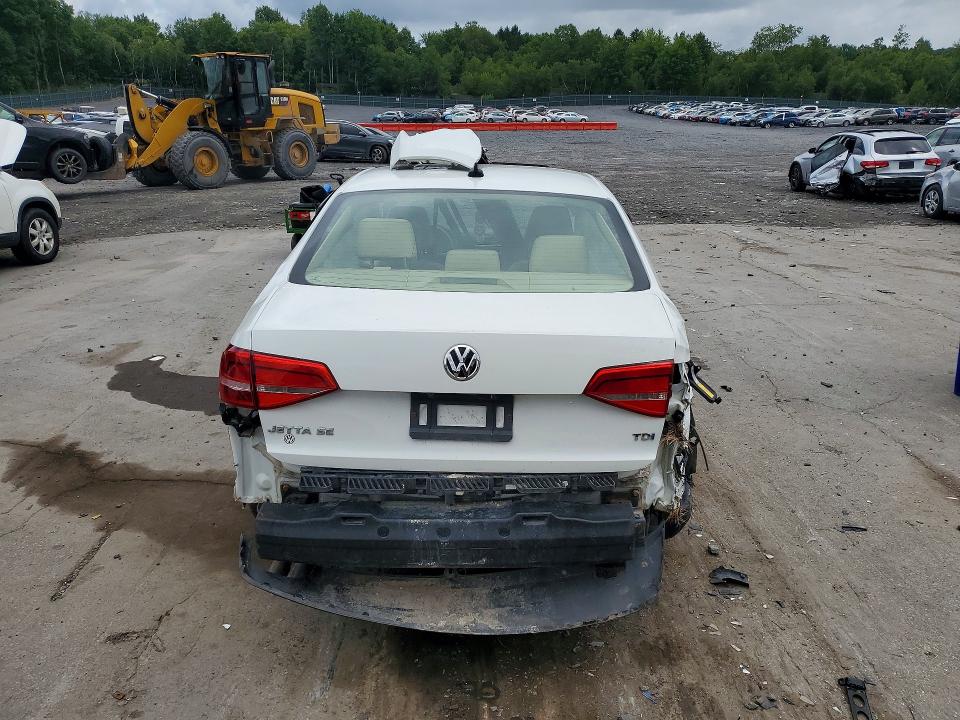2015 Volkswagen Jetta მანქანა იყიდება აუქციონზე, vin: 3VW3A7AJXFM262055, აუქციონის ნომერი: 62655536