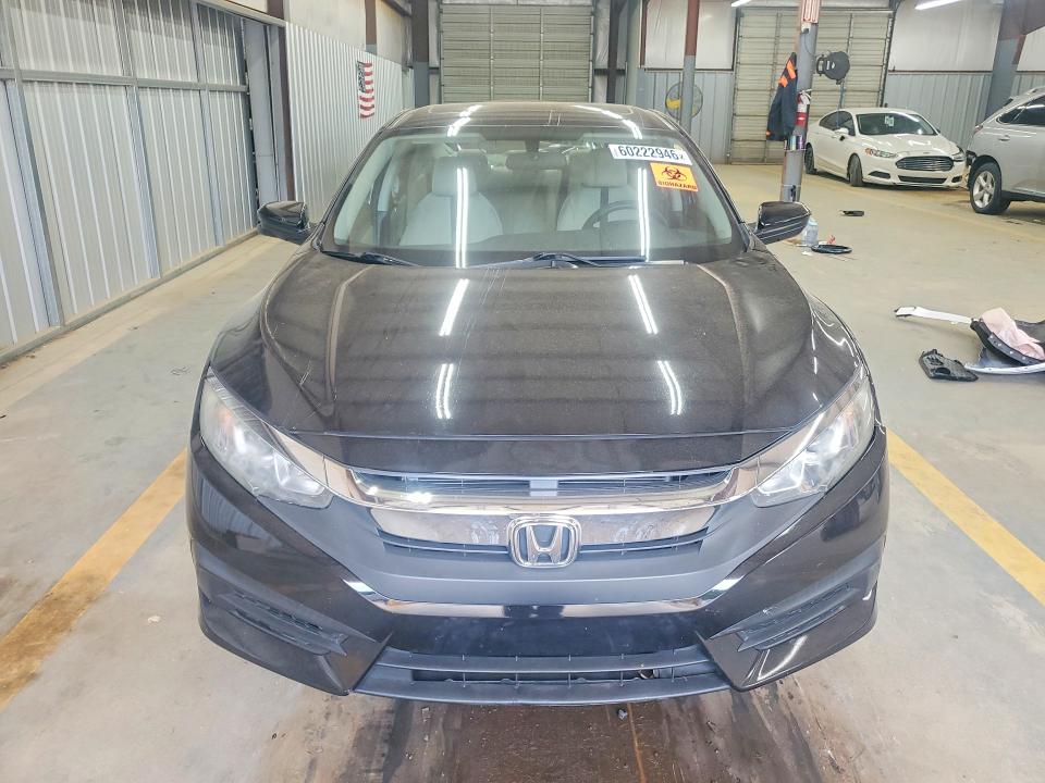60222946 :رقم المزاد ، 19XFC2F79GE231062 vin ، 2016 Honda Civic مزاد بيع